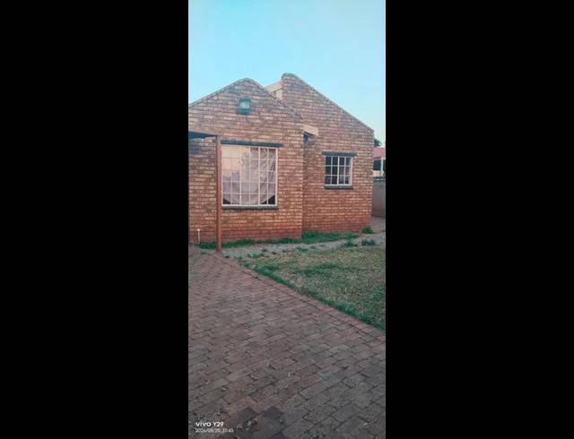 3 BEDROOM PROPERTY TO RENT IN CLAYVILLE